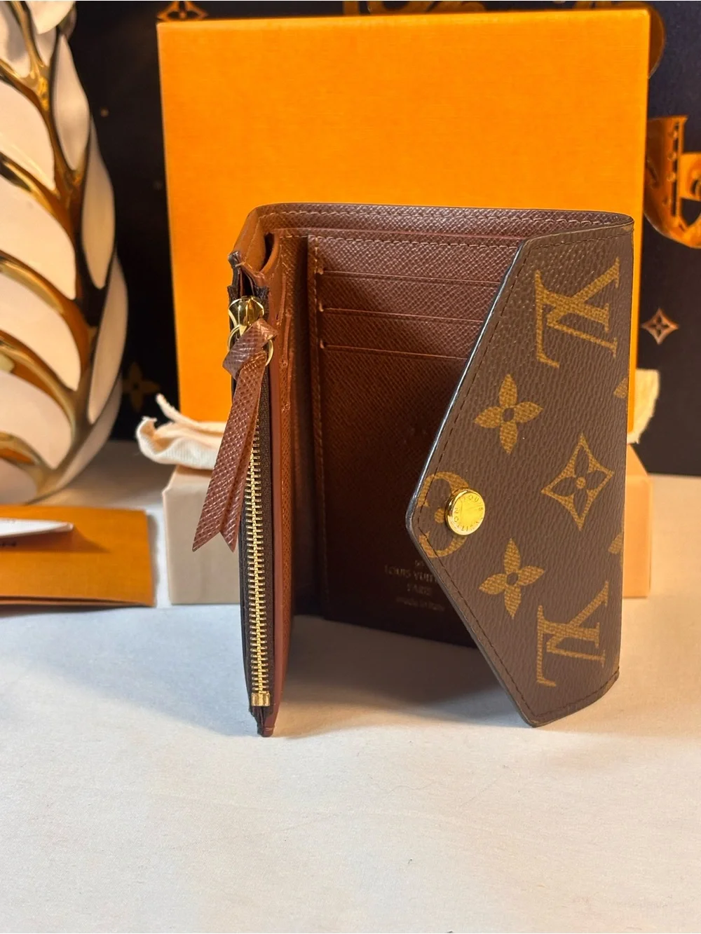 Louis Vuitton great dent